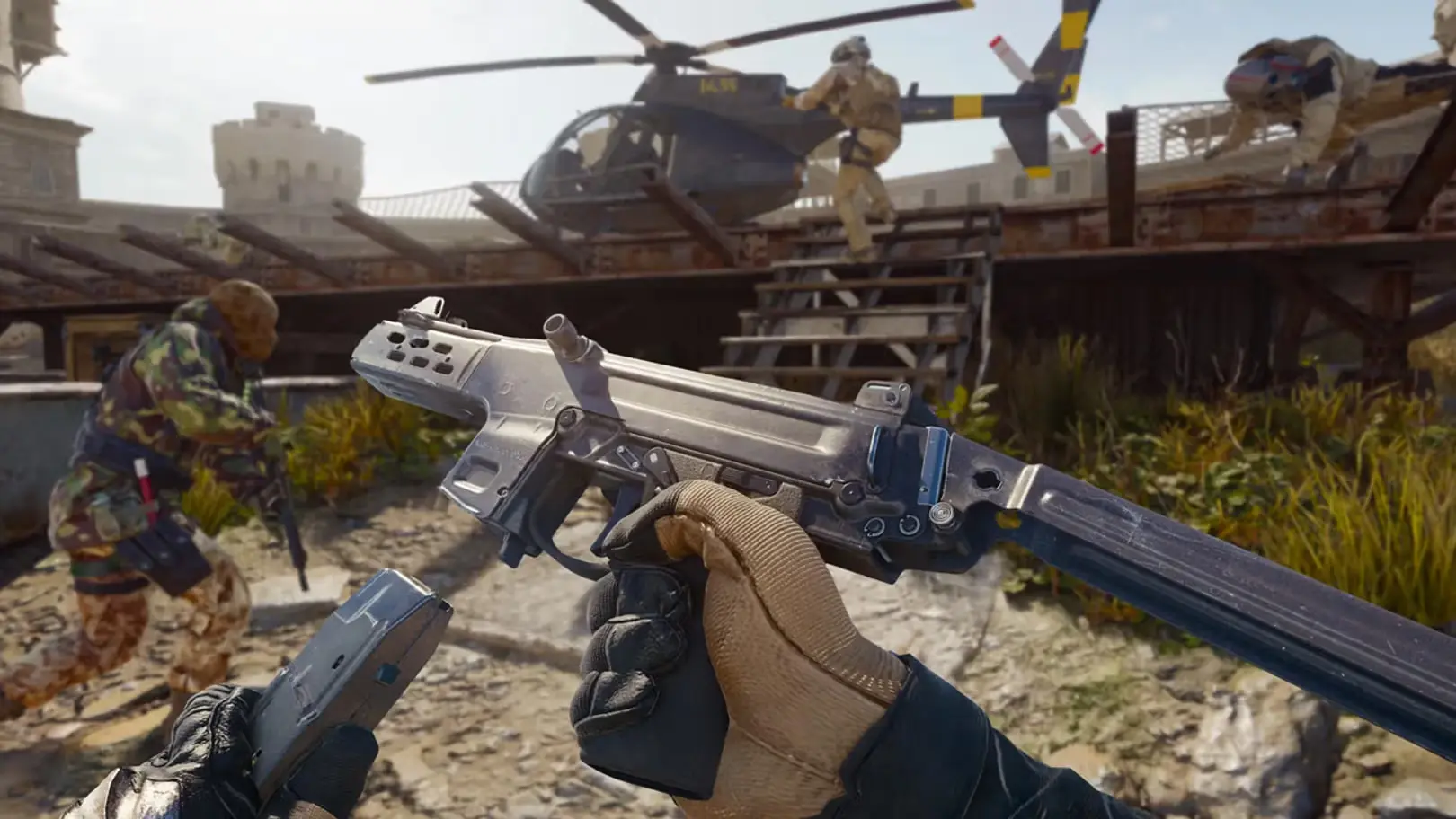 unleashing-the-ladra-smg-top-loadout