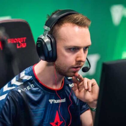 Gla1ve Bids Farewell to Counter-Strike Stage