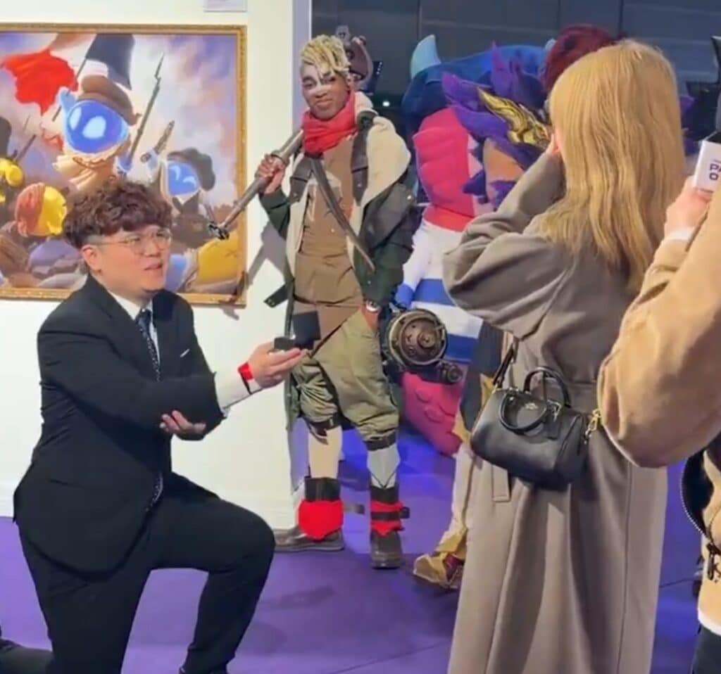 Heartwarming Proposal Unveiled at Teamfight Tactics Paris Open