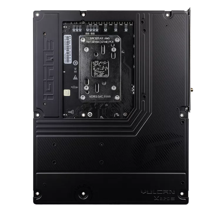 The back of a COLORFUL iGame Vulcan X Z790 motherboard with visible 'BACKPLATE: AM5' and 'LOTES D/C 2509'.