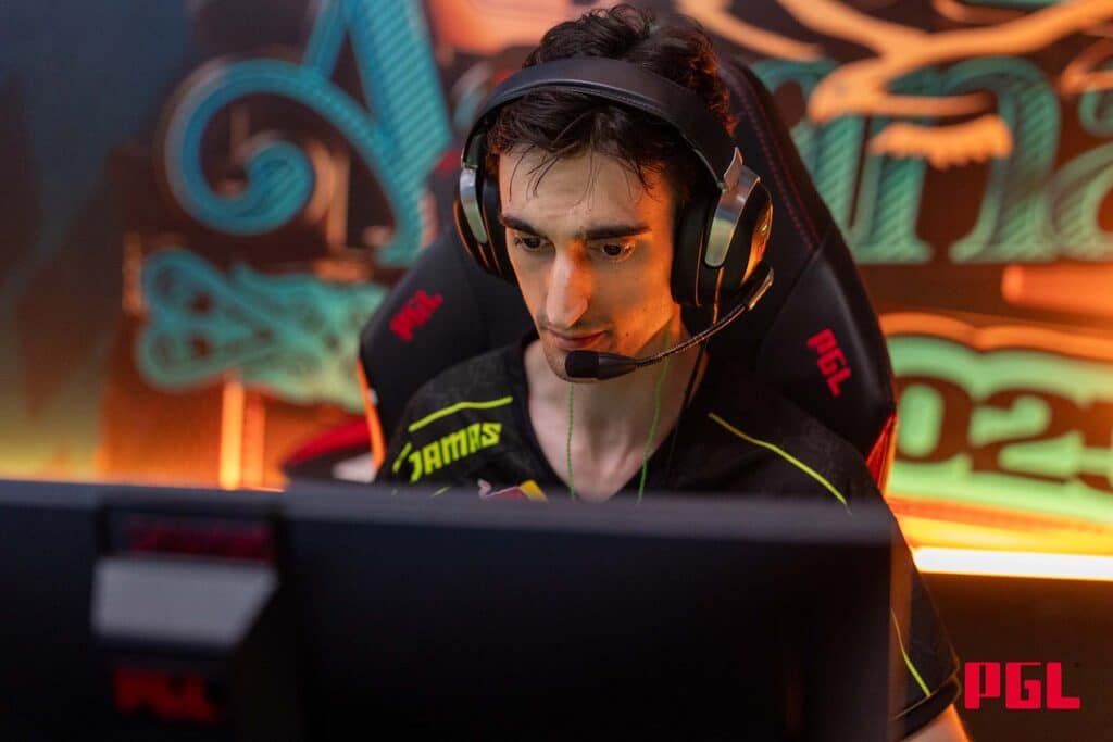 Ninjas in Pyjamas Sidelines Ewjerkz from CS2 Roster