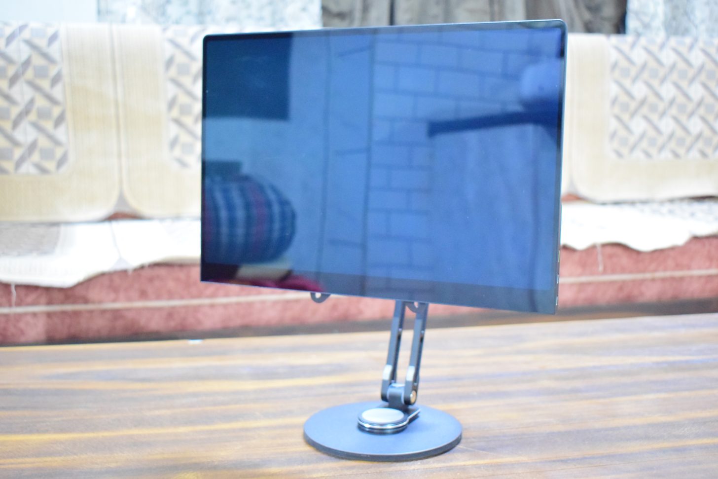 UPERFECT UColor O2 Review: Experience Vivid 3K OLED Gaming on the Go